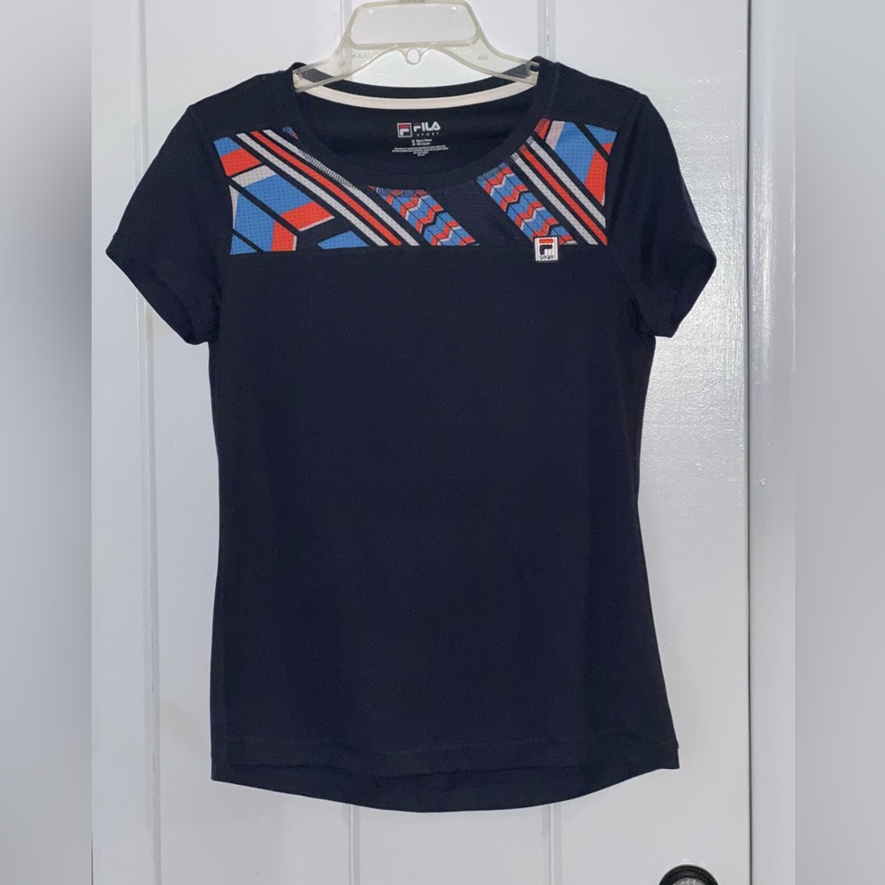 FILA Athletic Women’s Tee Navy Blue Never Worn, perfect condition